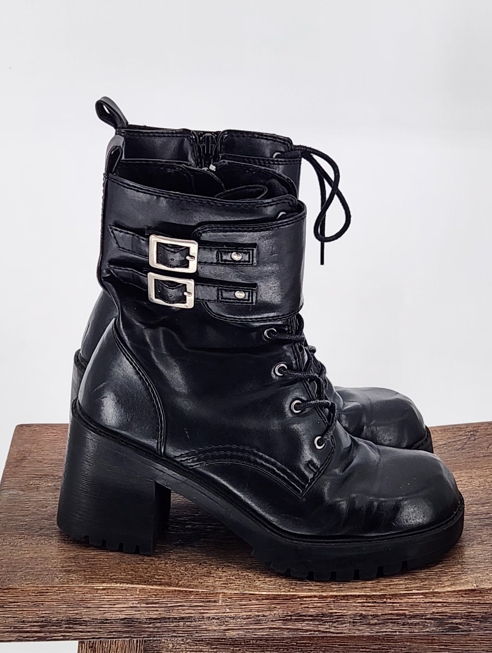 Vintage Y2K Mudd Black Chunky Platform Heel Buckle Zip Boots Size 7 1/2 M